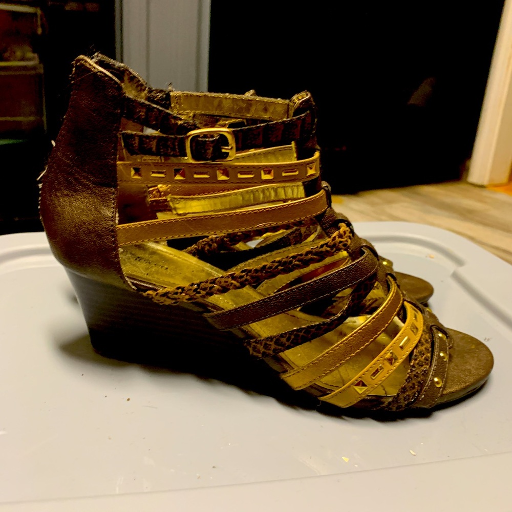 Style & Co Wedge Sandals with back zipper